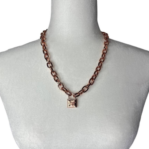 MICHAEL KORS Est 1981 Rose Gold-tone Padlock Pendant Chain Necklace - Picture 7 of 7